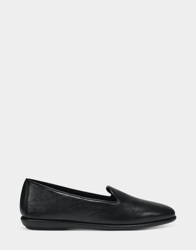 Betunia sold by AEROSOLES