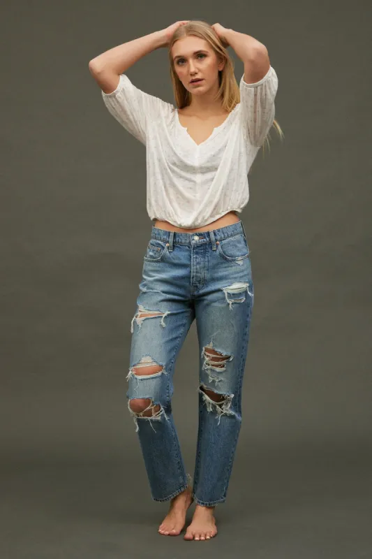 High Rise 90's Loose Jean sold by Bluenotes