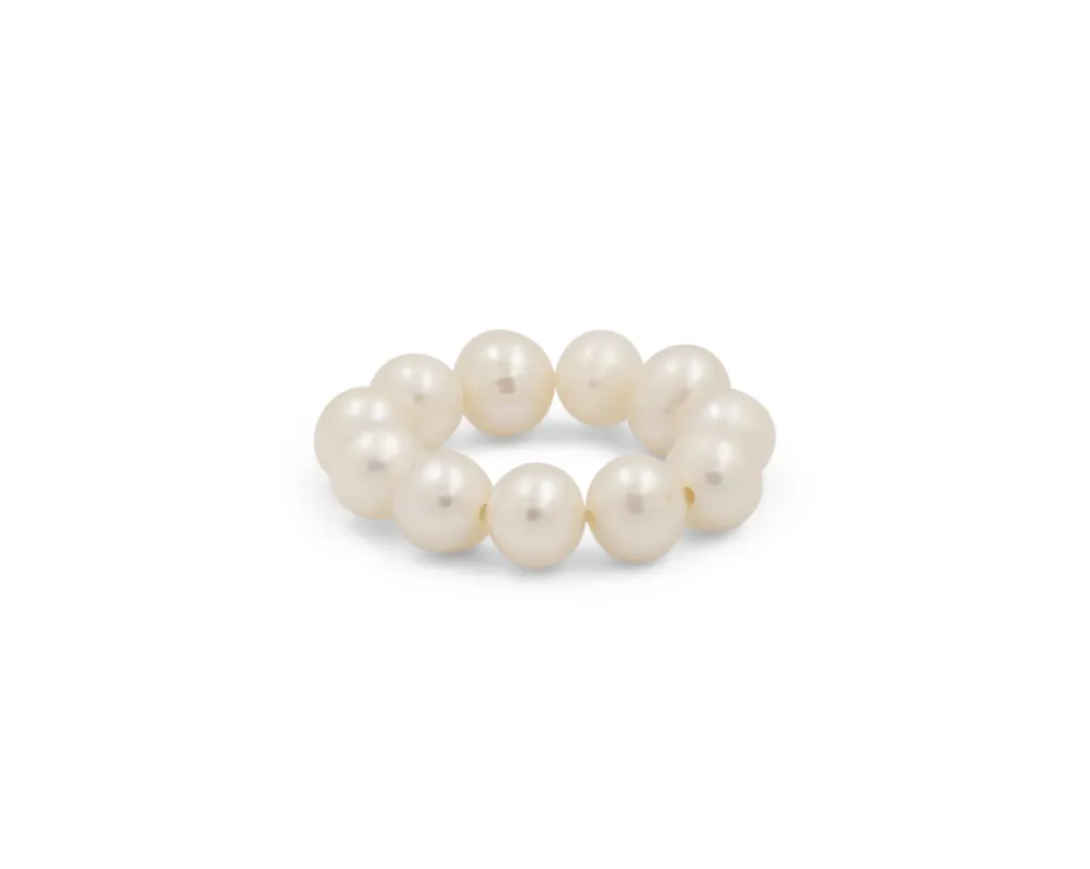 THE ROUND PEARL RING sold by Lisa Gozlan