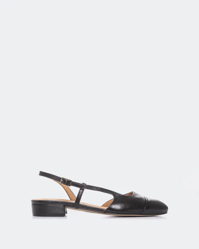 Uda Black Leather sold by L'Intervalle
