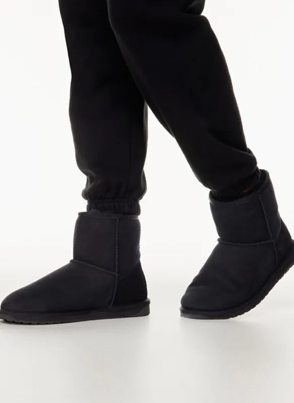 tna x emu stinger mini sold by Aritzia