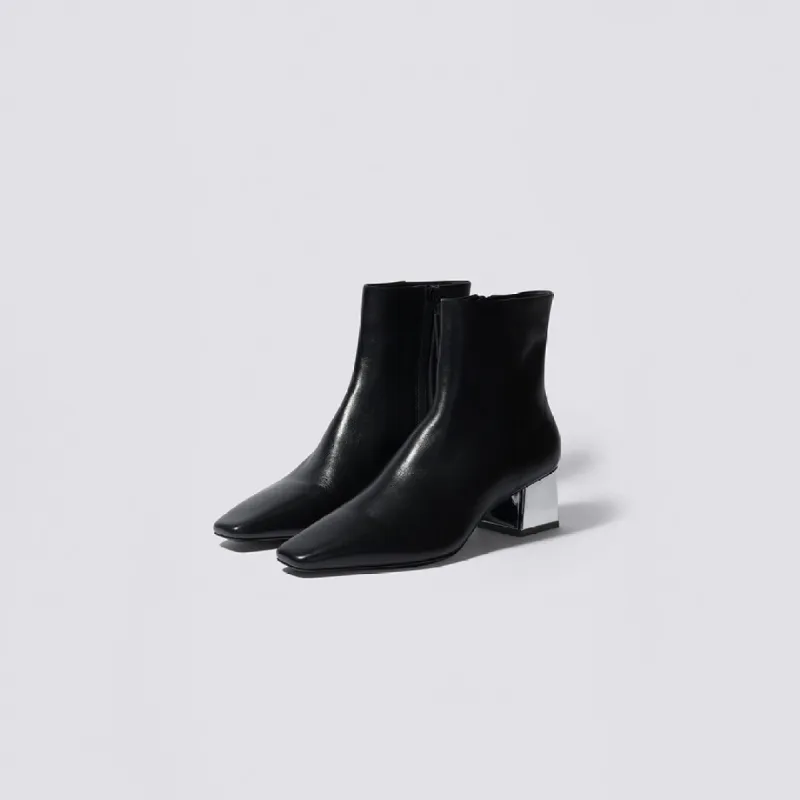Ryder Boot sold by Jonathan Simkhai