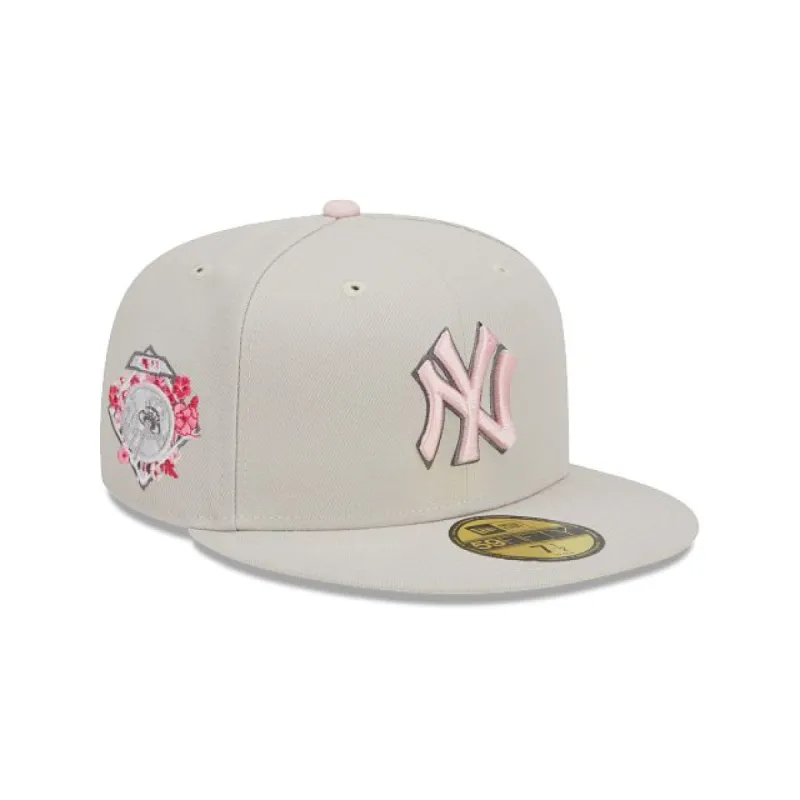 New York Yankees Mother's Day 2023 59FIFTY Fitted Hat sold by New Era