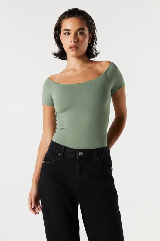 Combiné contour à épaules dénudées sold by Urban Planet