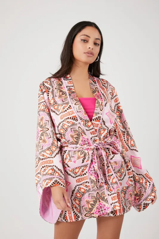 Kimono en satin ornementé sold by Urban Planet