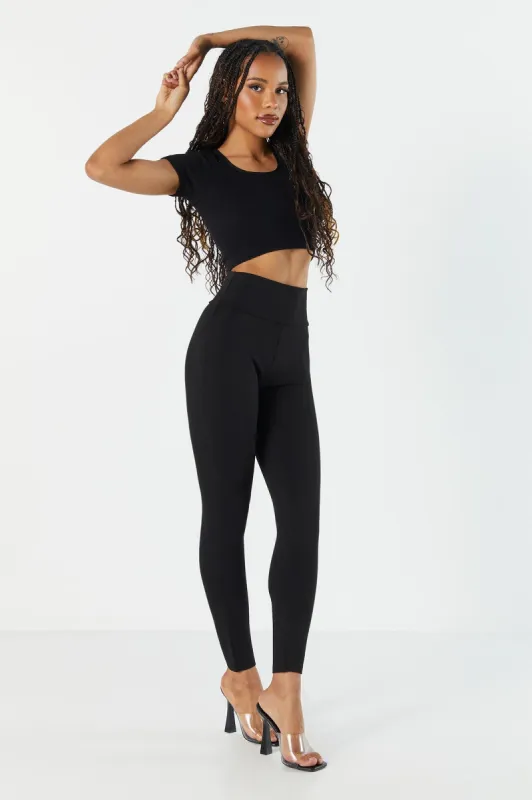 Legging à taille haute sold by Urban Planet