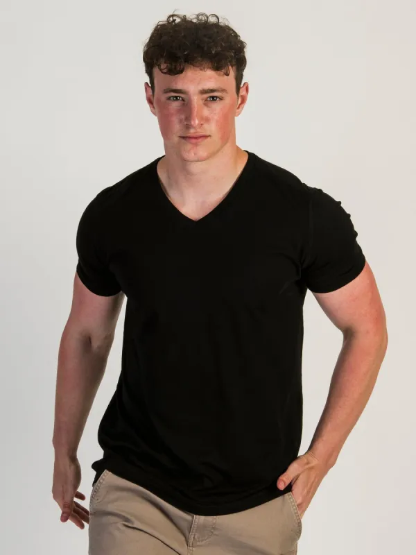 Bundle Item - VICTOR V-NECK TEE - BLACK sold by Boathouse