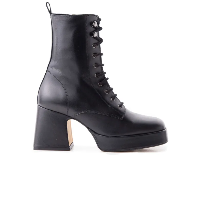 Jiza Black Leather sold by L'Intervalle