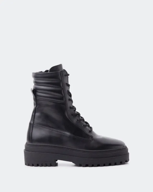 Joliette Black Leather sold by L'Intervalle