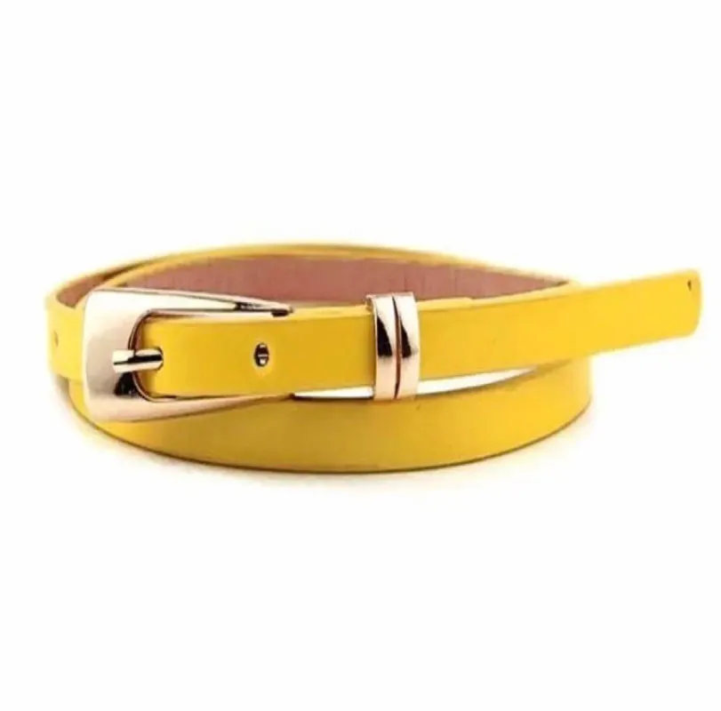 Ceinture classique jaune sold by Vintage Romance