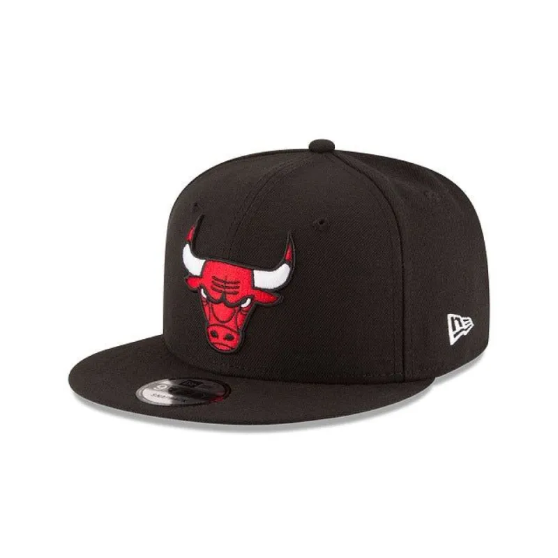 Chicago Bulls Black 9FIFTY Snapback Hat sold by New Era