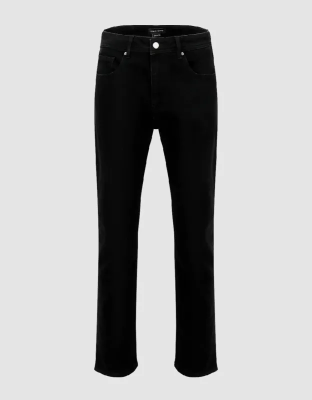 Straight Jeans sold by Urban Revivo