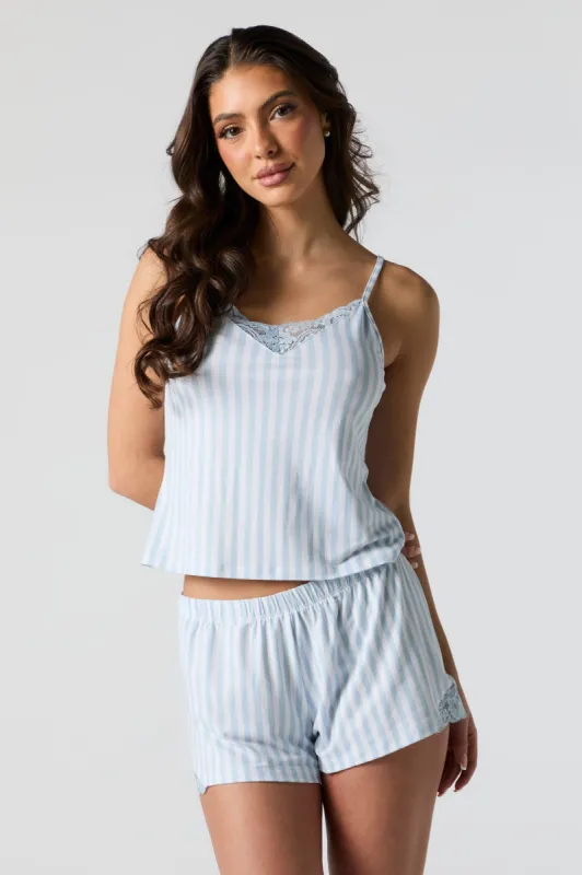Ensemble pyjama rayé avec liséré de dentelle sold by Urban Planet
