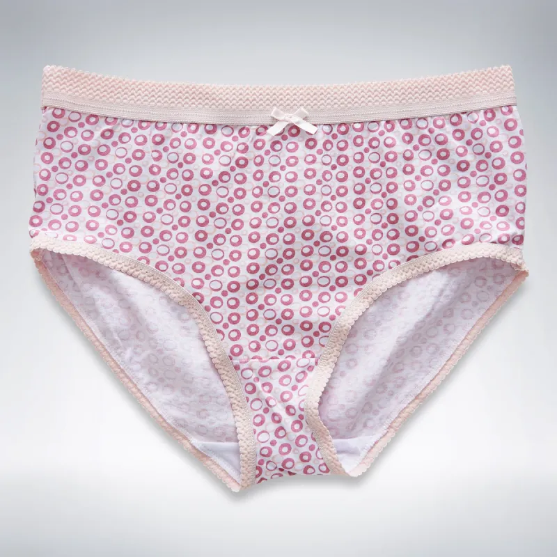 Silhouette Ladies Solid or Printed Cotton Briefs sold by Giant Tiger