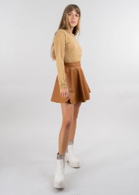 Falda mini efecto piel sold by Shasa