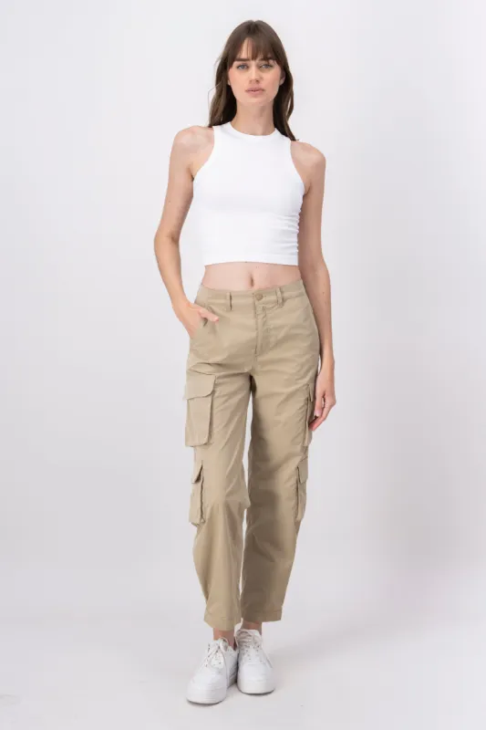 Pantalon Cargo Detalle Plisado sold by Shasa