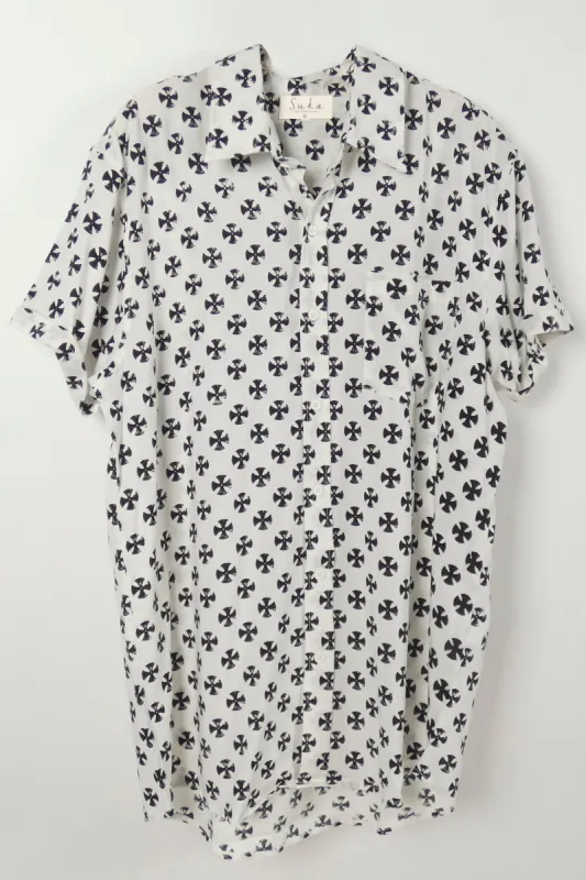 SHIRT LIPAT CYCLONE sold by Suennoaj