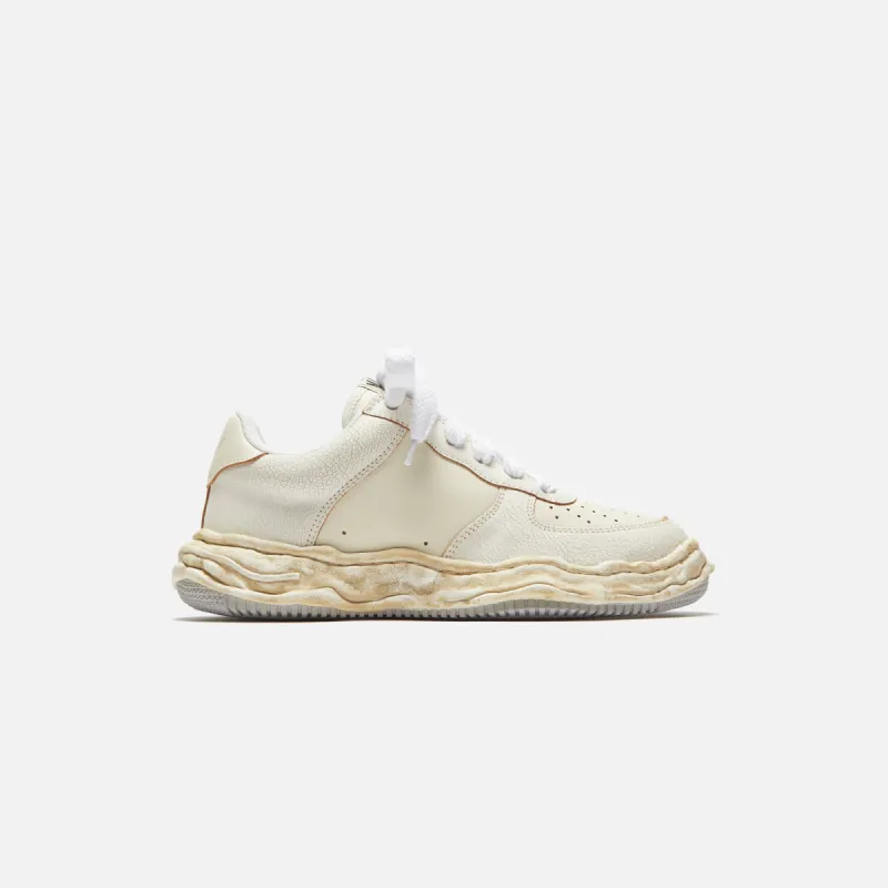 Mihara Yasuhiro Wayne - Cracking Leather / White sold by Kith