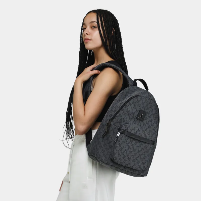 バッグ Jordan Monogram Backpack Dark Smoke Grey Jordan Monogram Backpack / Dark Smoke Grey | Parallel