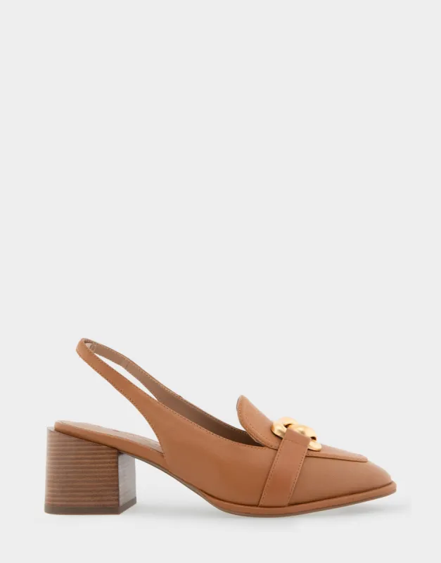 Allure sold by AEROSOLES
