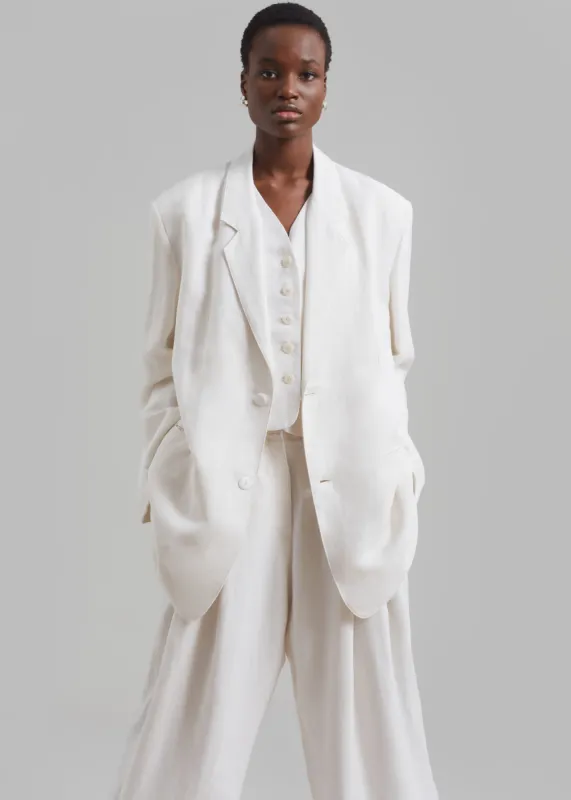 Aiden Blazer - White sold by Frankie Shop