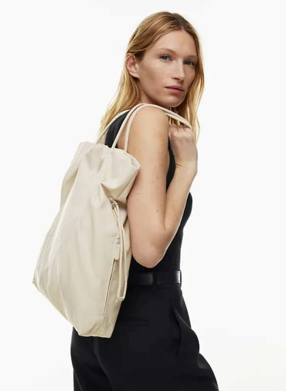 commute tote sold by Aritzia