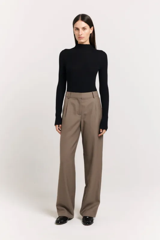 Wren Pant sold by Henne