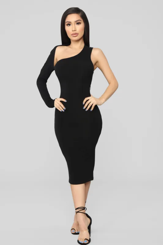 One Of A Kind Asymmetrical Dress - Black sold by Fashion Nova