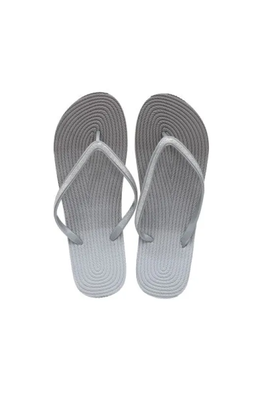 Flip flop textura brillos sold by Shasa