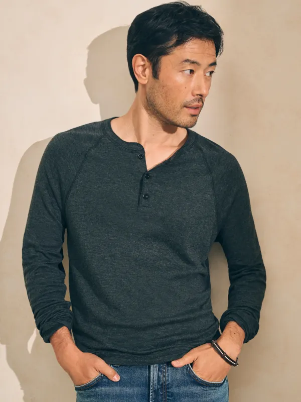 Long-Sleeve Newport Cloud Henley (Tall) - Charcoal Heather sold by Faherty
