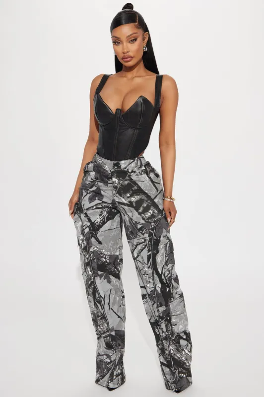 パンツ・ボトムスその他 HUECLOSET M Camo Banding Cargo Pants 25KERO466 パンツ・ボトムスその他 HUECLOSET M Camo Banding Cargo Pants