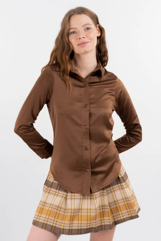Camisa satín cuello solapa sold by Shasa
