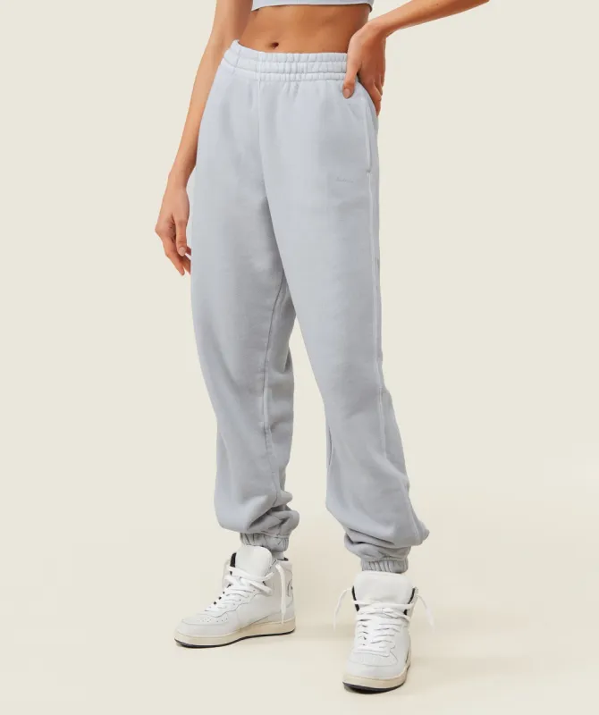 Gymshark everywear Relaxed Sweatpants - Ice Grey sold by Gymshark
