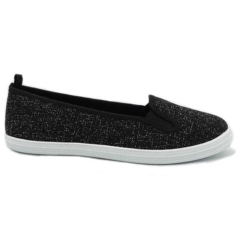 mySTYLE Women's Canvas Slip-On's sold by Giant Tiger