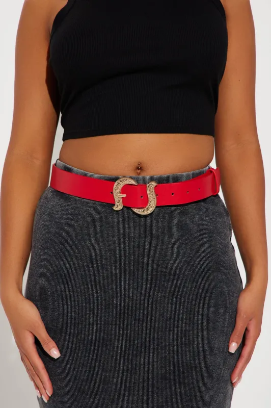 Elya Belt - Gold/Red sold by Fashion Nova