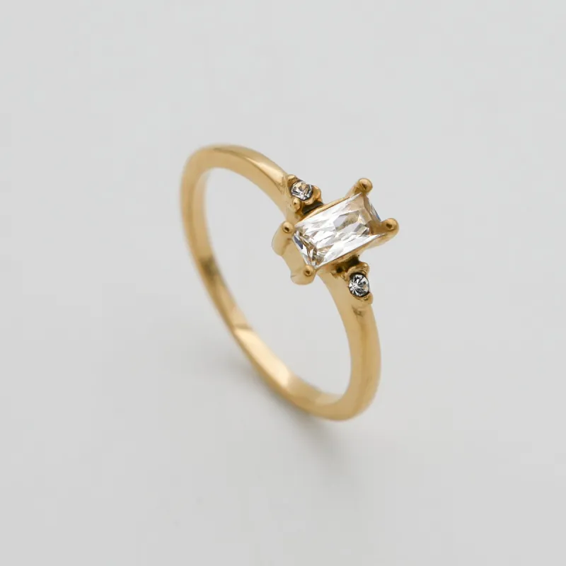 Ariel Ring sold by PRYA