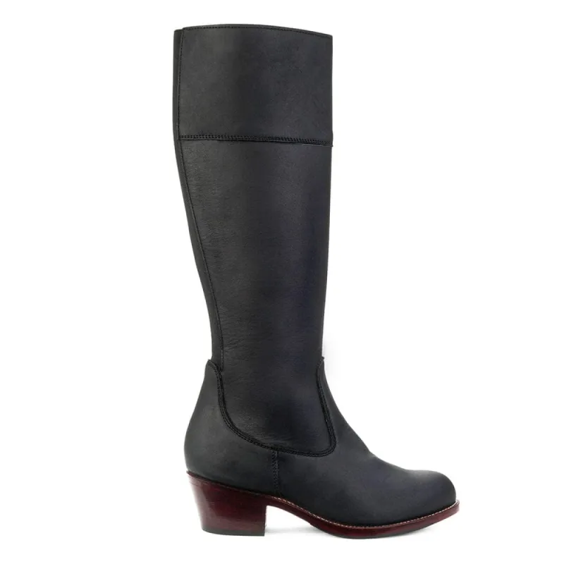 The Condesa in Black ~ Wide ~ Standard Calf 39cm sold by Adelante Shoe