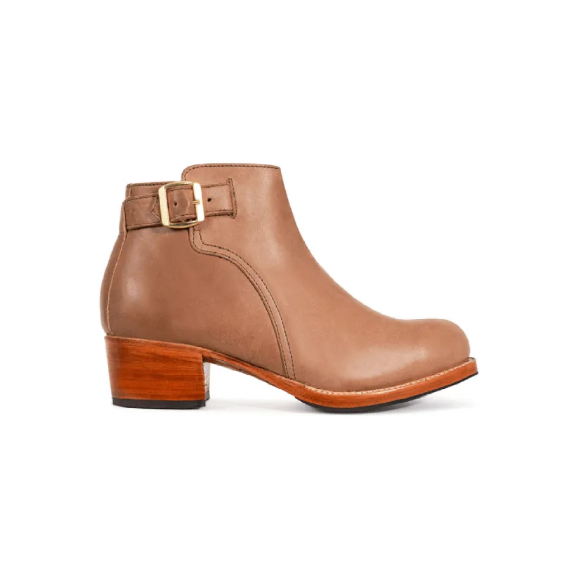 The Carmen in Desert ~ Super Wide sold by Adelante Shoe