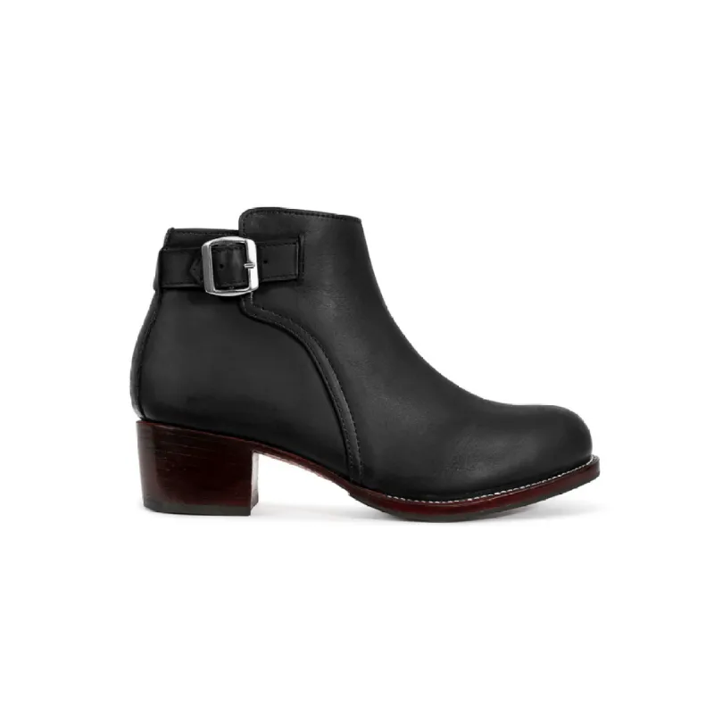 The Carmen in Black ~ Standard/Narrow sold by Adelante Shoe