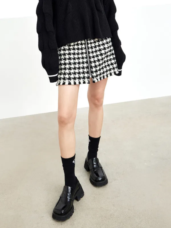 Wool-blend Houndstooth Skirt sold by Mo&Co