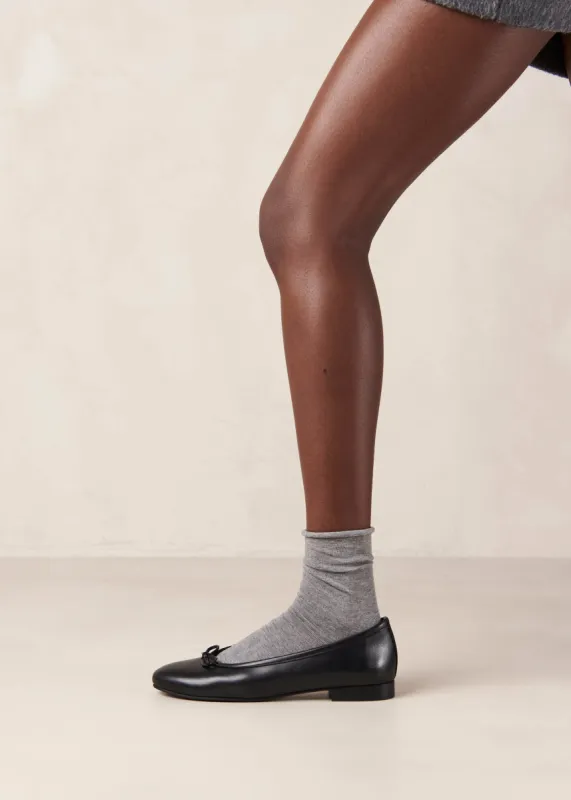 Oriana Leather Ballet Flats Black sold by Ivalo.com