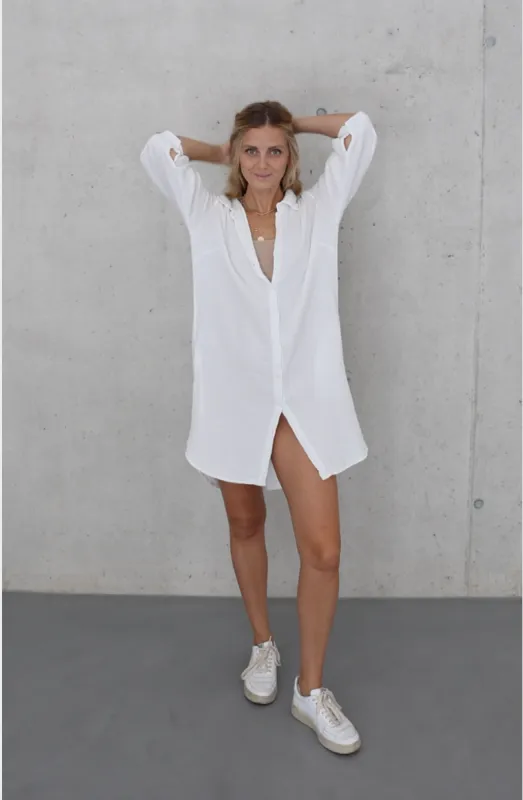 Eli Shirt Dress White sold by Ivalo.com