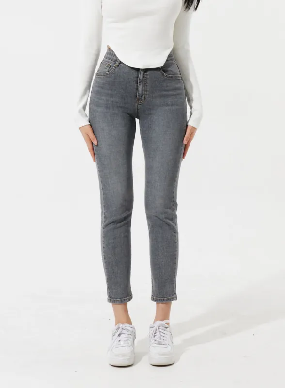High Waist Ankle Jeans IM307 sold by Lewkin