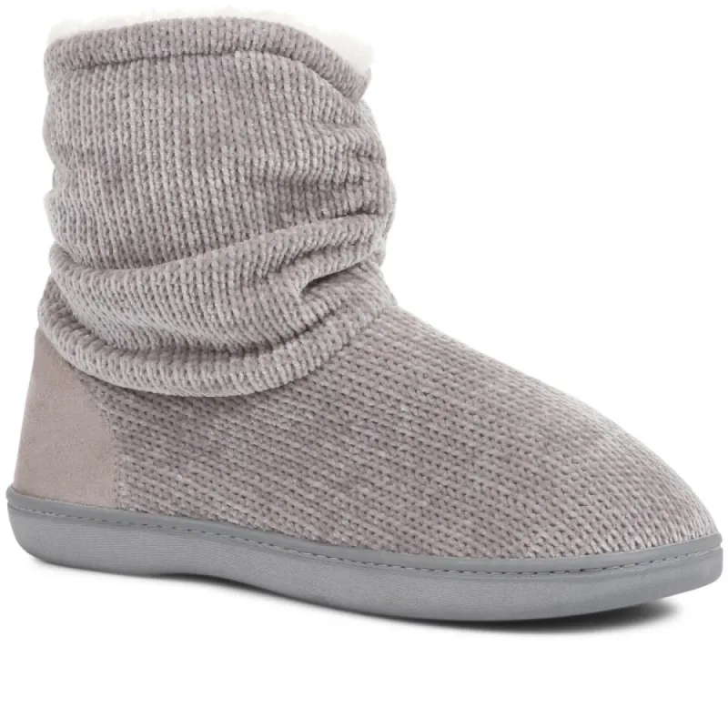 Knitted Slipper Boots - QING36025 / 322 966 sold by Shoe-Shop
