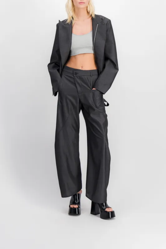 Double buttoned tailoring veste with high neck sold by Renaisa