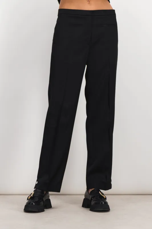 Slim leg tailoring pants sold by Renaisa