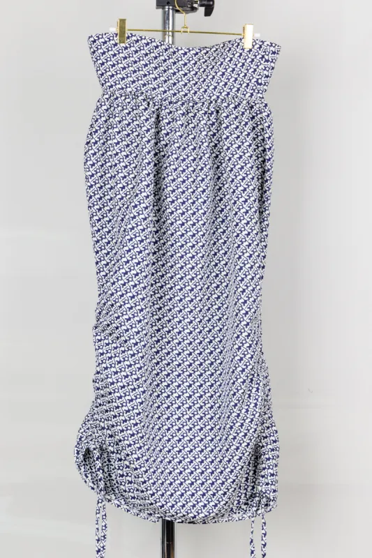 SAMPLE - Wrap Around Skirt in S sold by Toit Volant