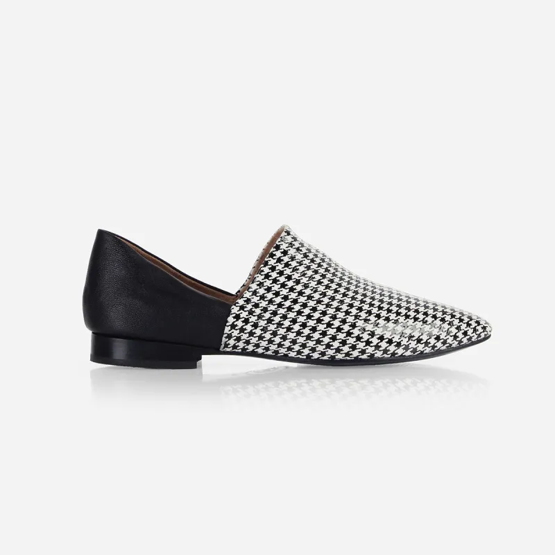 The Glove Fit Flat Black And Houndstooth sold by Poppy Barley