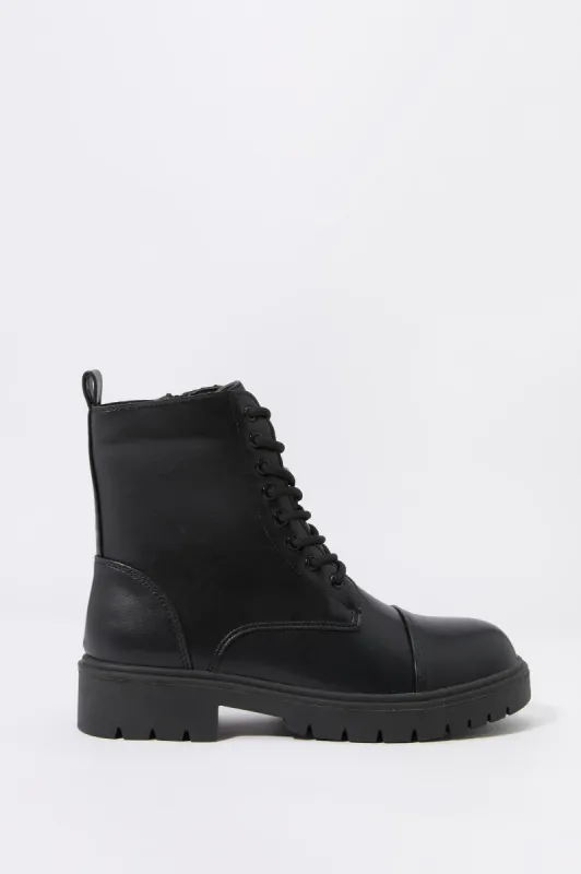 Bottes lacées en similicuir sold by Urban Planet