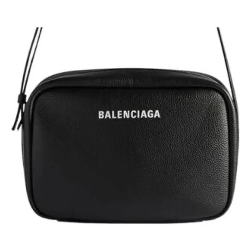 (WMNS) Balenciaga Everyday Medium Camera Bag 'Black' 67926715YUN1090 sold by KicksCrew